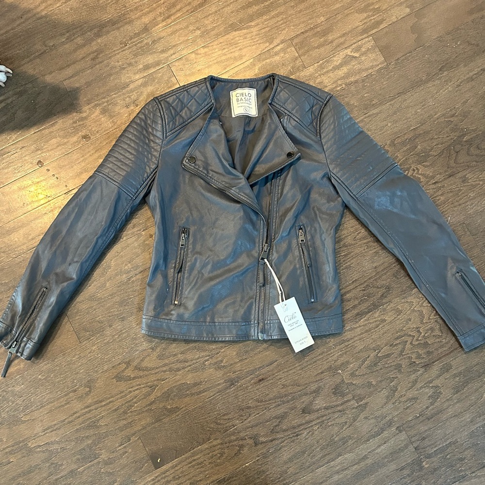 Cielo Women's Grey Leather Jacket